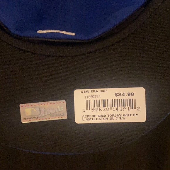Brand New Toronto Blue Jays 40th Season Fitted Cap🔥 - Picture 4 of 5